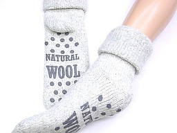 Wollen dames huissokken met anti slip in grijs Wollen dames huissokken met anti slip in grijs