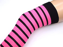 Over de knie kniekous met fuchsia neon strepen Over de knie kniekous met fuchsia neon strepen