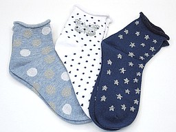 Korte sokken voor kinderen met lurex stippen en sterren Korte sokken voor kinderen met lurex stippen en sterren