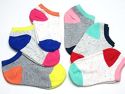 Sneakersokken met gekleurde hiel en teen Sneakersokken met gekleurde hiel en teen