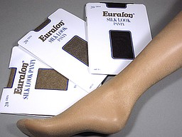 20 denier zijdeglans panty in diverse kleuren 20 denier zijdeglans panty in diverse kleuren